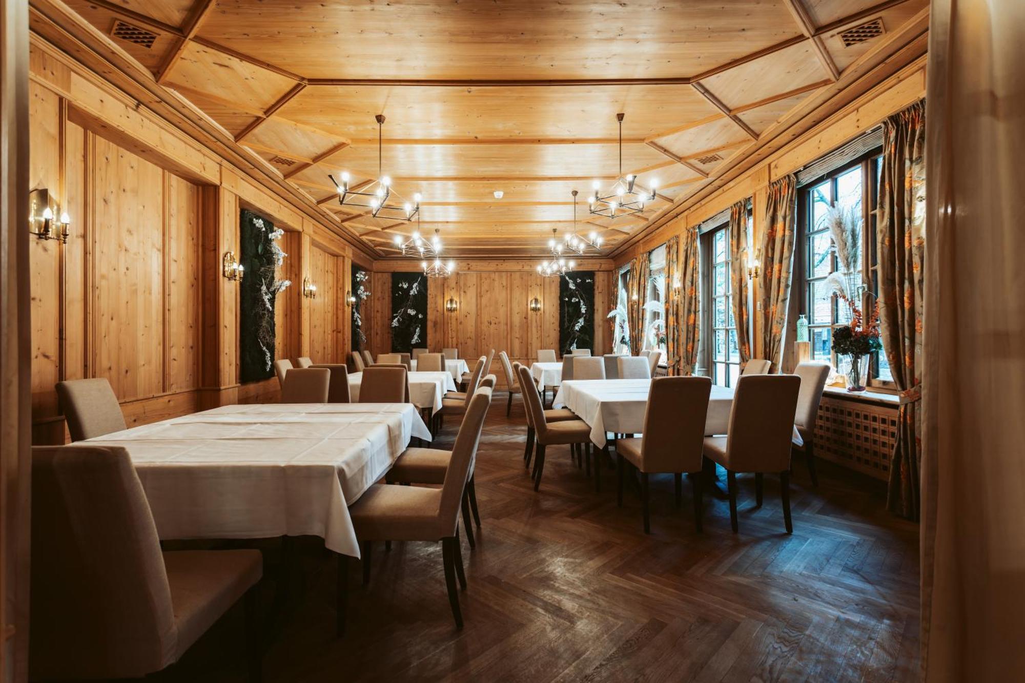 Hotel Goldene Sonne Landshut Kültér fotó